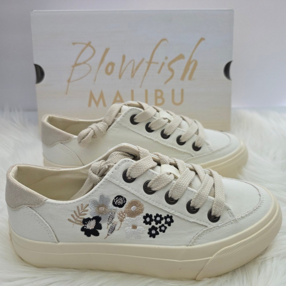 Blowfish Malibu Sadie-Sun 3 Women 7.5 White New Floral Embroidered Sneakers